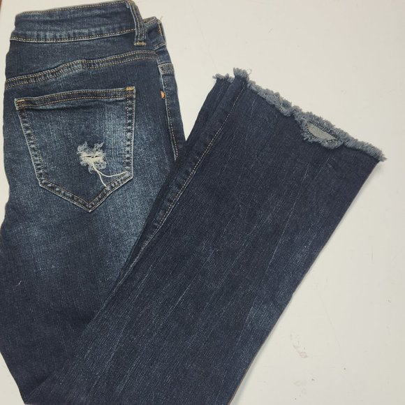 NoBo Ladies' stylish high rise, crop, flare distressed jeans size 9/ 28" waist - Picture 2 of 15